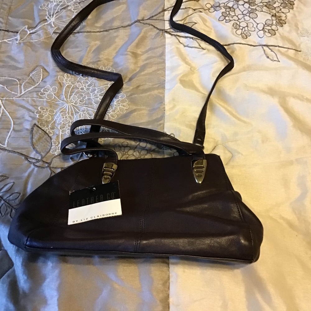 Vintage 1971 Liz Claiborne purse, black leather; shoulder strap or handles